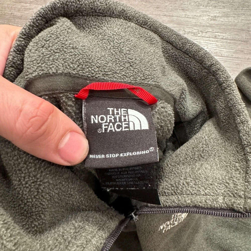 The North Face Jacket Mens Medium Gray Fleece Outdoor Hiking Earthy Gorpcore‎